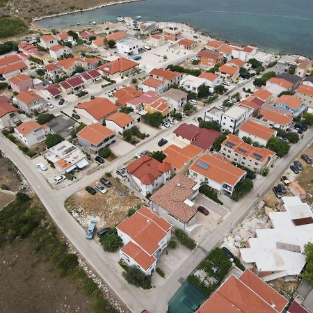Zrinec Apartment Vir Luaran gambar