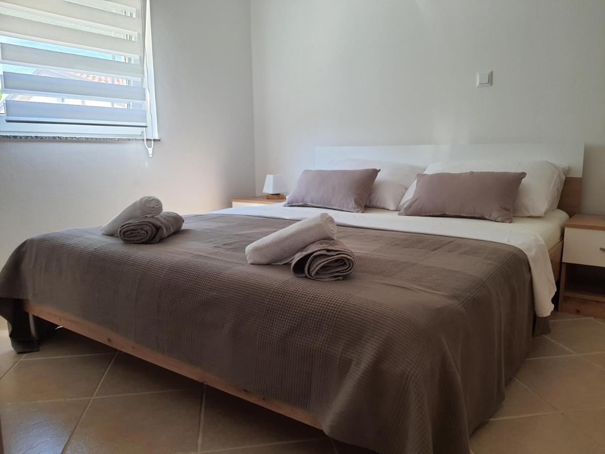 Zrinec Apartment Vir Luaran gambar