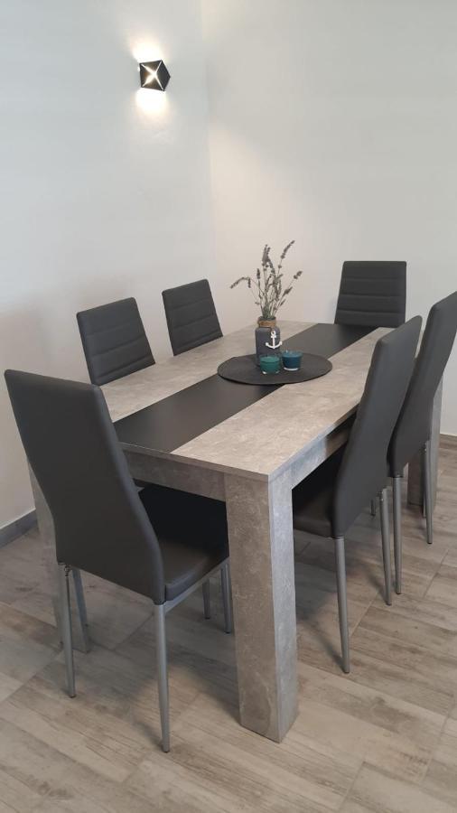 Zrinec Apartment Vir Luaran gambar