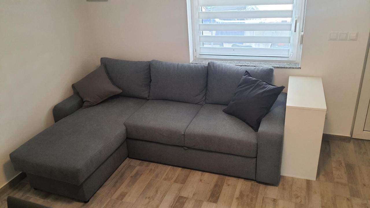 Zrinec Apartment Vir Luaran gambar